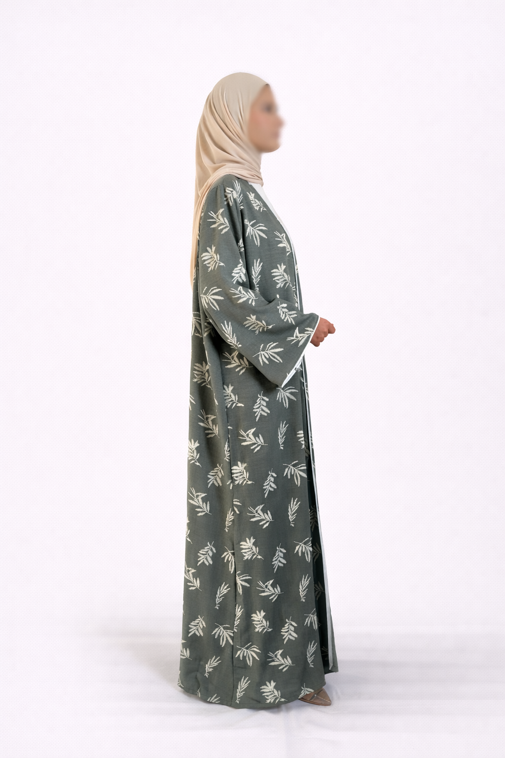Kimono Long à Motif Feuillage Vert – Élégance & Légèreté ✨