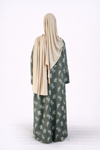 Kimono Long à Motif Feuillage Vert – Élégance & Légèreté ✨