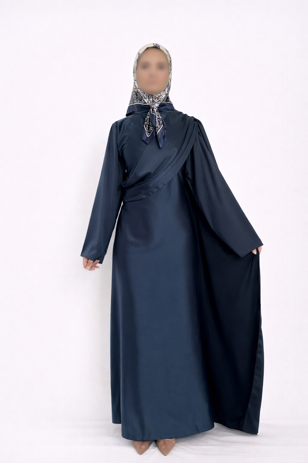 Robe à Volants Bleu Nuit – Sobriété & Distinction ✨