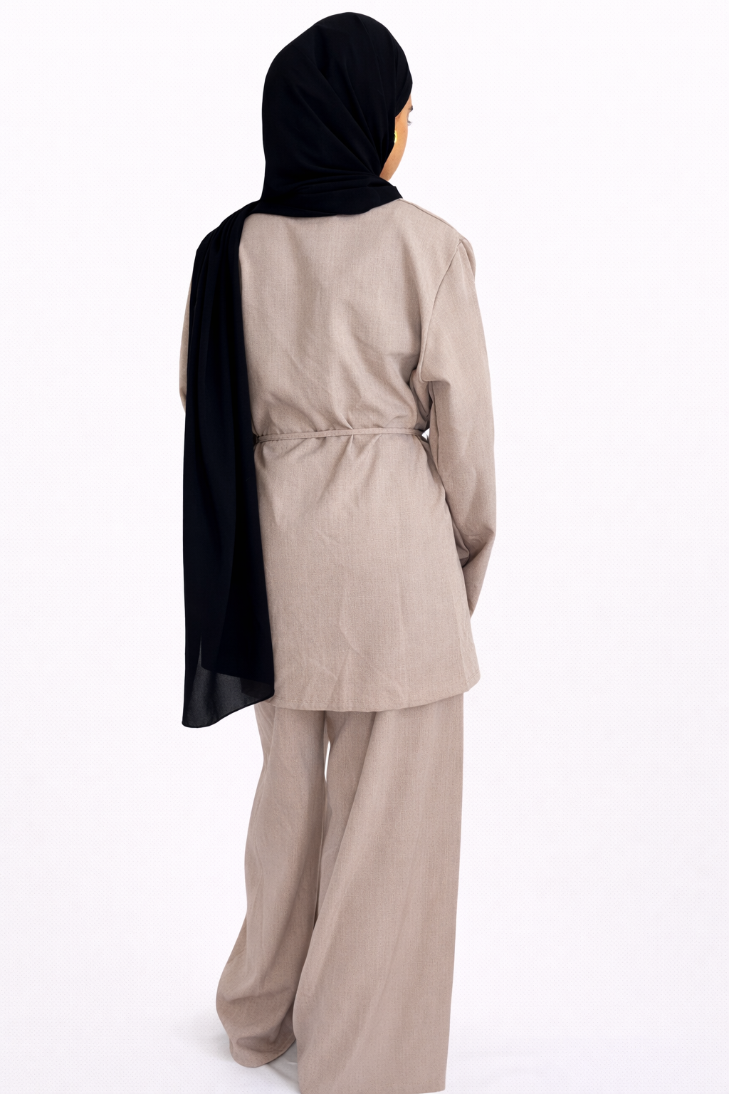 Ensemble Deux Pièces Beige – Élégance & Neutralité Chic ✨